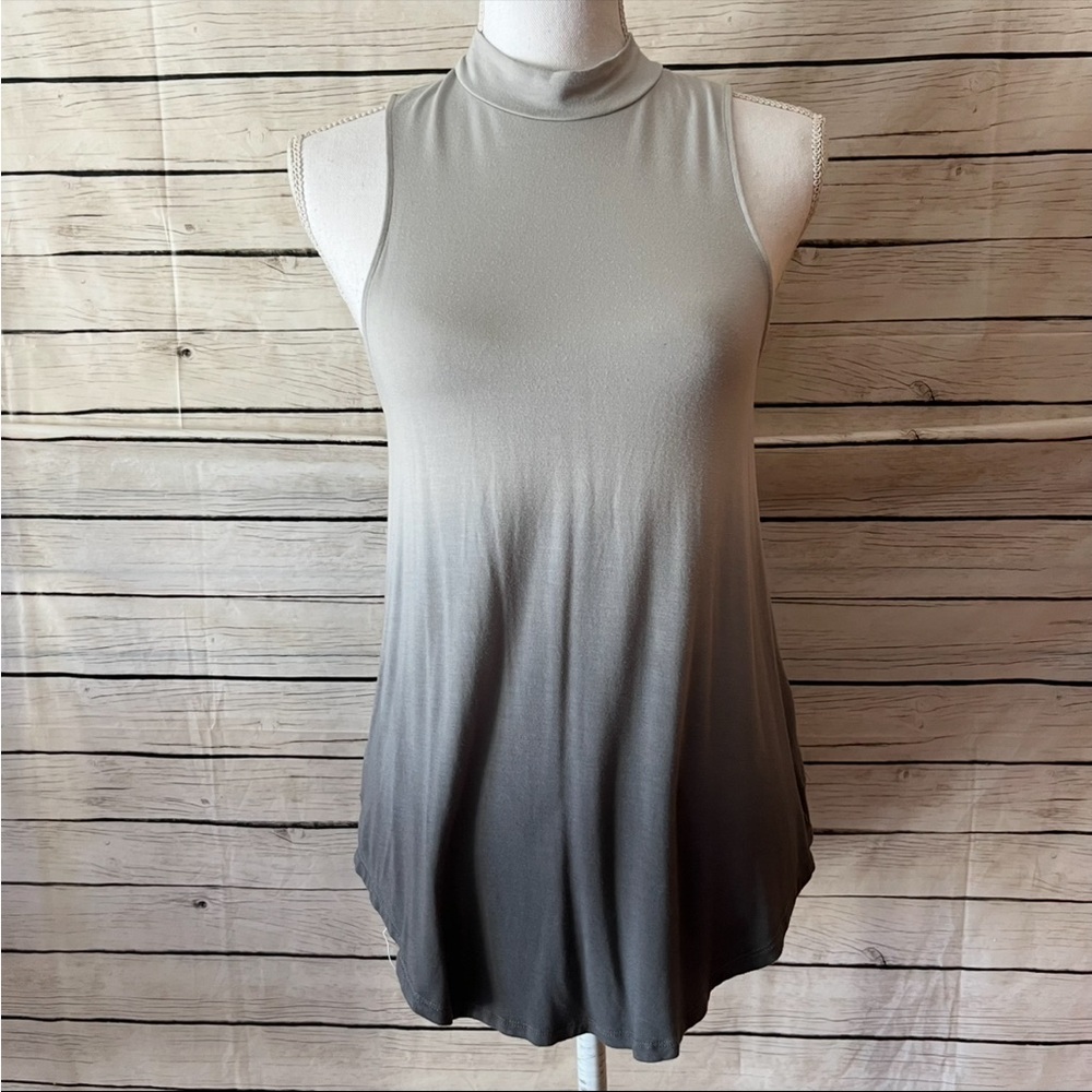 American Eagle Outfitters Soft & Sexy Oversized Ombré Tank Top